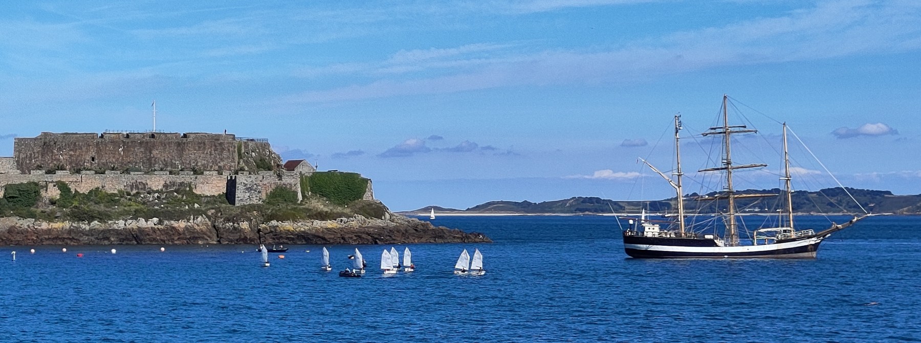 Pelican of London of St Peter Port