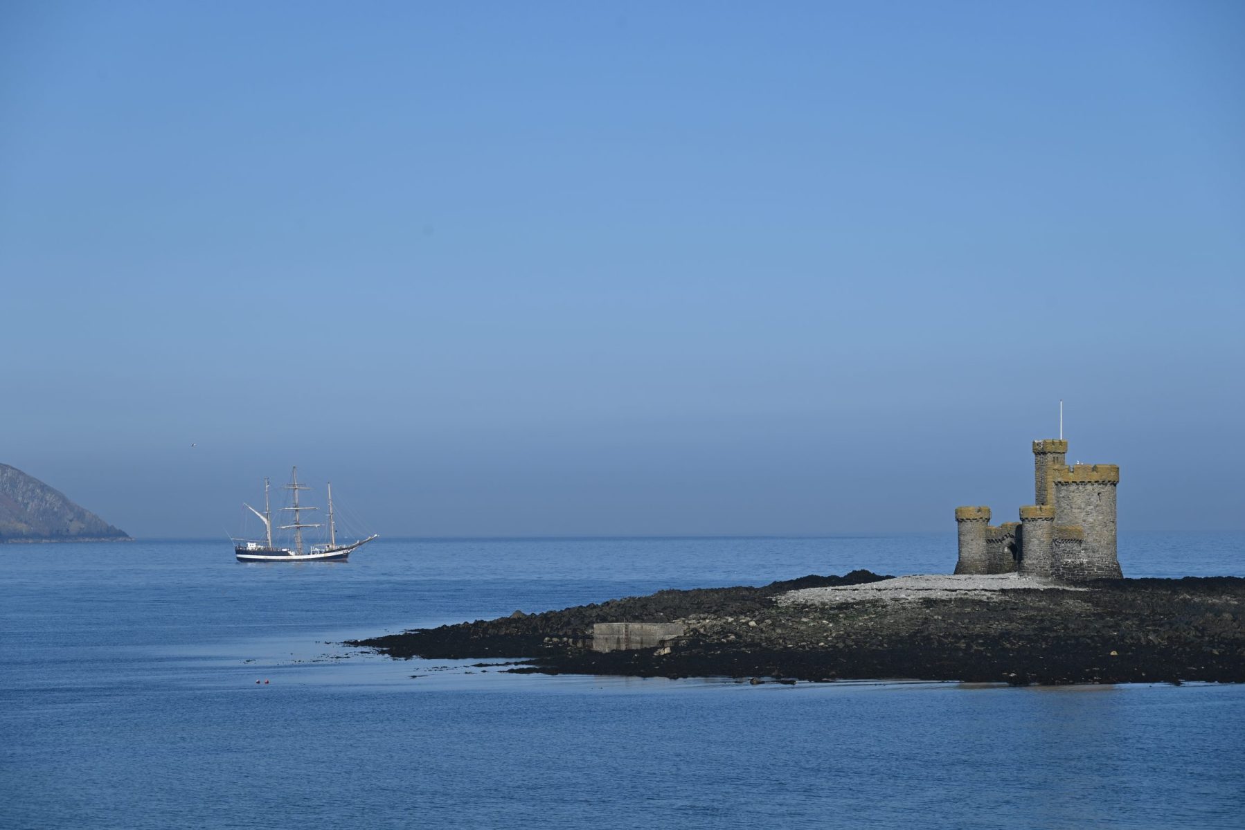 Pelican on anchor off Douglas